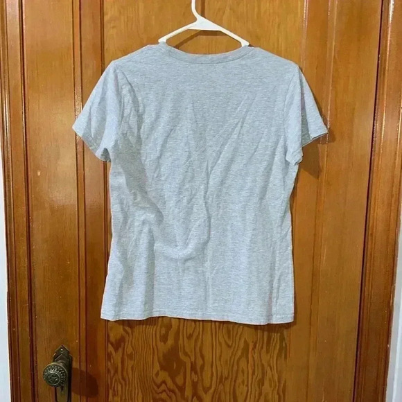 2/$15 Adidas amplifier tea size medium. - Picture 2 of 4